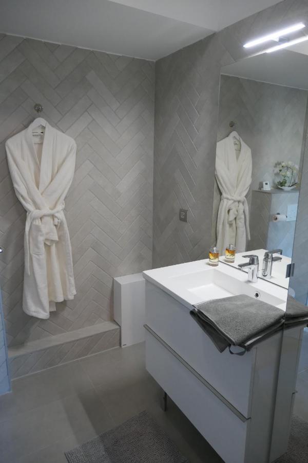 Luxury Daumesnil Wifi & Netflix Appartement Parijs